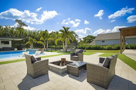 16966 91st Place The Acreage FL 33470