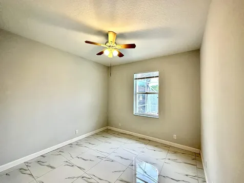 1219 Baycourt Isle(s) Greenacres FL 33413