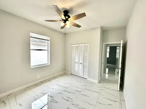 1219 Baycourt Isle(s) Greenacres FL 33413