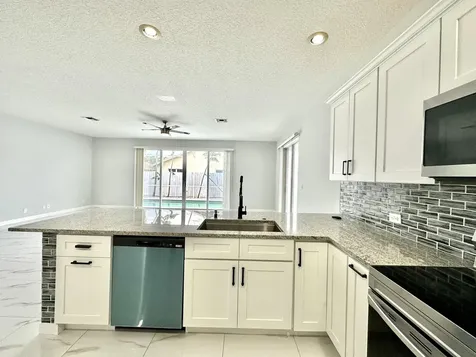 1219 Baycourt Isle(s) Greenacres FL 33413