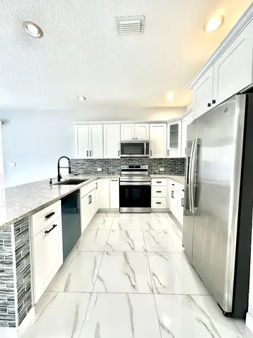 1219 Baycourt Isle(s) Greenacres FL 33413