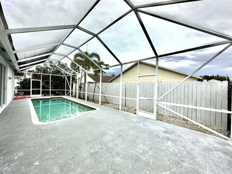 1219 Baycourt Isle(s) Greenacres FL 33413