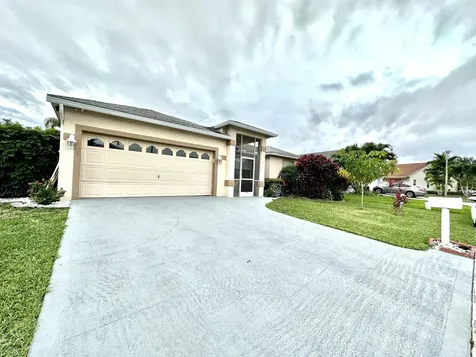 1219 Baycourt Isle(s) Greenacres FL 33413