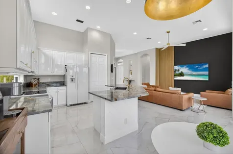 6778 Oakmont Way West Palm Beach FL 33412