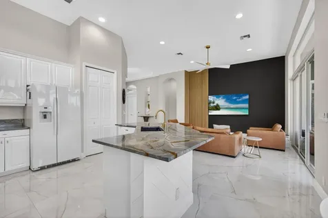 6778 Oakmont Way West Palm Beach FL 33412