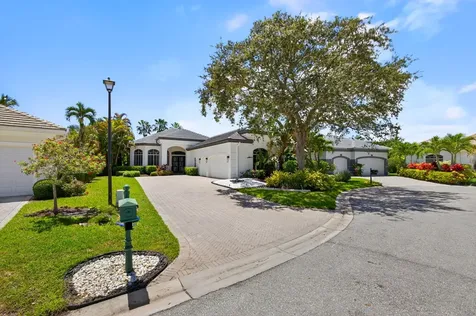 6778 Oakmont Way West Palm Beach FL 33412