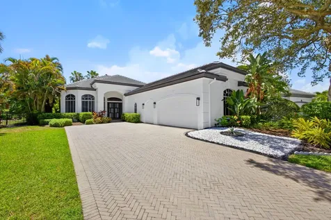 6778 Oakmont Way West Palm Beach FL 33412