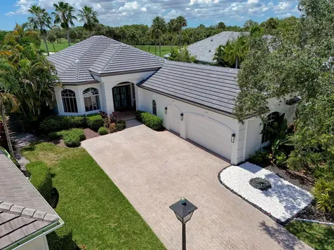 6778 Oakmont Way West Palm Beach FL 33412