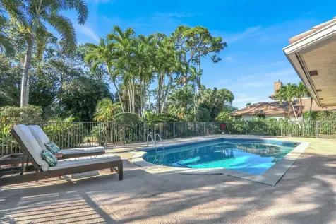 208 Turnberry Court Atlantis FL 33462