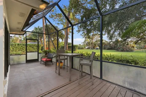 6403 Eastpointe Pines Street Palm Beach Gardens FL 33418