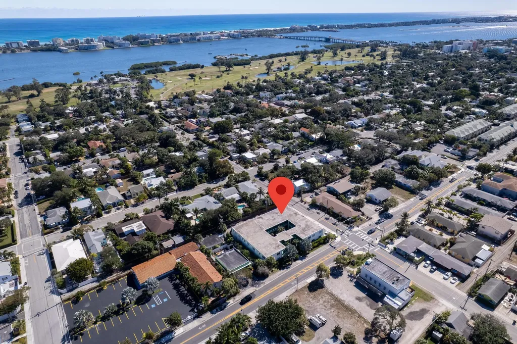 702 N Federal Highway Lake Worth Beach FL 33460