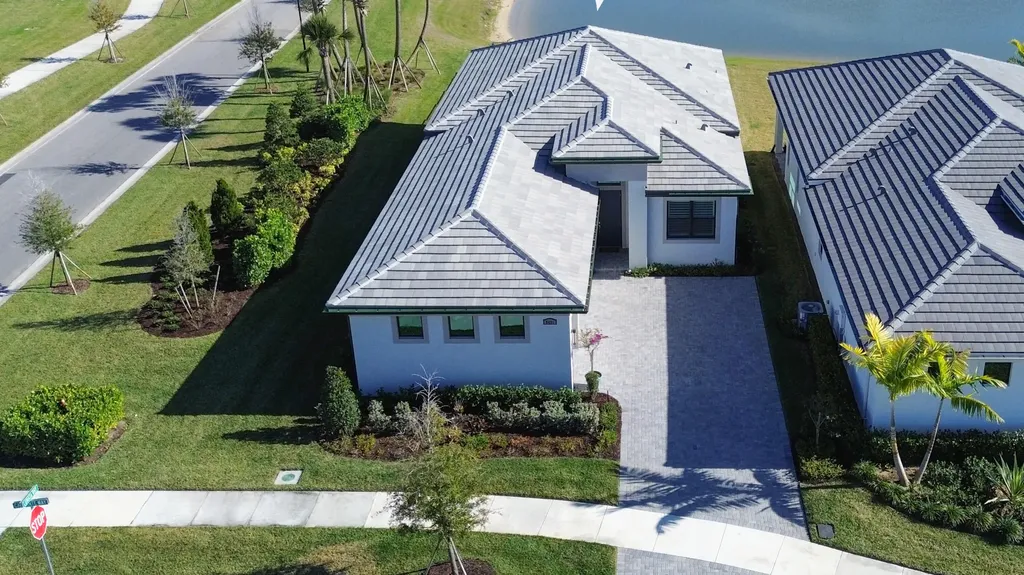 8431 Sw Cantante Way Port Saint Lucie FL 34987