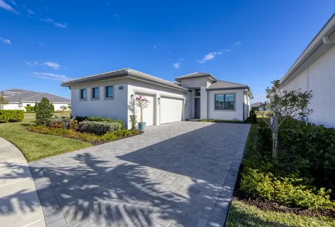 8431 Sw Cantante Way Port Saint Lucie FL 34987