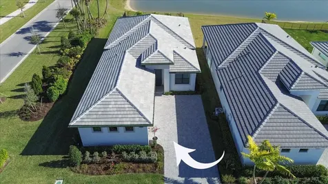 8431 Sw Cantante Way Port Saint Lucie FL 34987