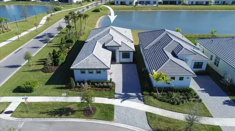 8431 Sw Cantante Way Port Saint Lucie FL 34987