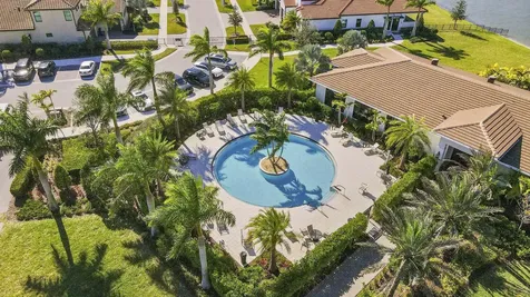 8431 Sw Cantante Way Port Saint Lucie FL 34987