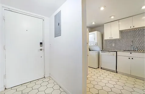 5500 Nw 2nd Avenue Boca Raton FL 33487