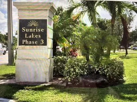 2731 N Pine Island Road Sunrise FL 33322