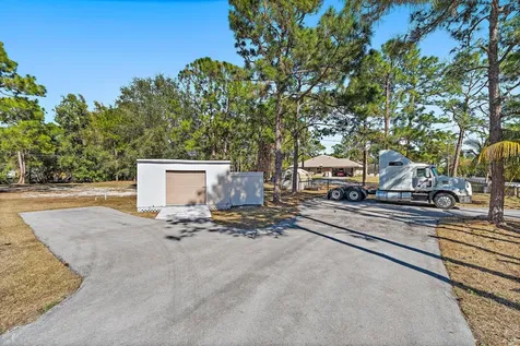 18389 N 41st Road Loxahatchee FL 33470