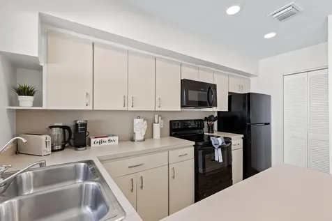 1761 NE 55th Street Fort Lauderdale FL 33334
