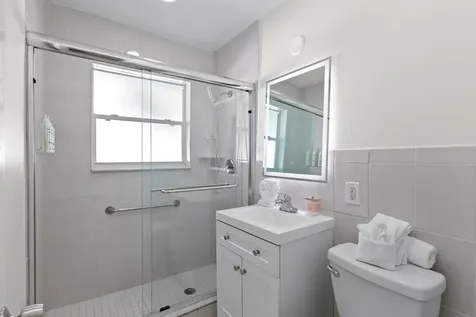 1761 NE 55th Street Fort Lauderdale FL 33334