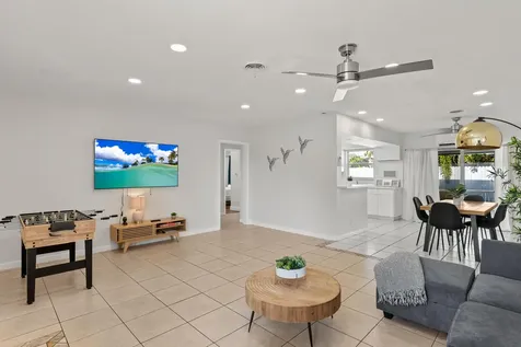 1761 NE 55th Street Fort Lauderdale FL 33334