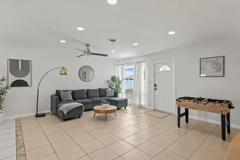 1761 NE 55th Street Fort Lauderdale FL 33334
