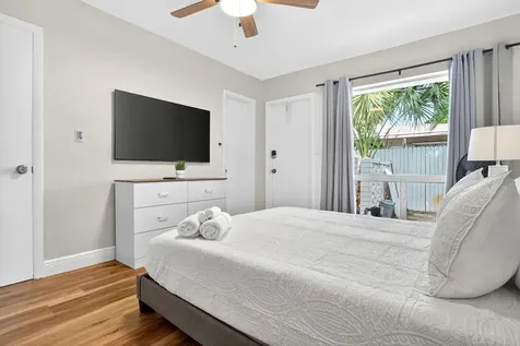 1761 NE 55th Street Fort Lauderdale FL 33334