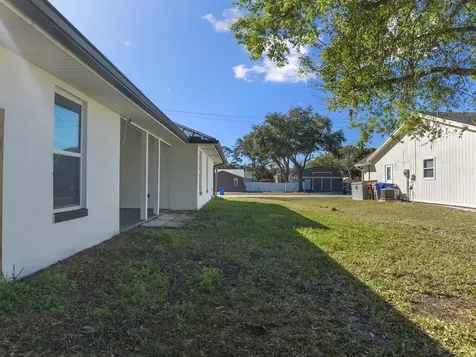 3350 13th Street Vero Beach FL 32968
