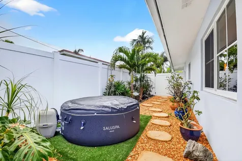 2842 Sw 4th Street Boynton Beach FL 33435