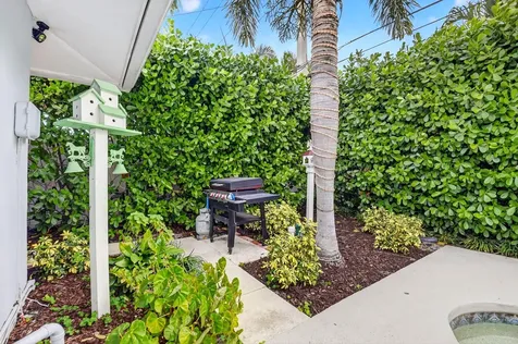 2842 Sw 4th Street Boynton Beach FL 33435