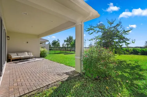 19540 Broad Shore Walk Loxahatchee FL 33470