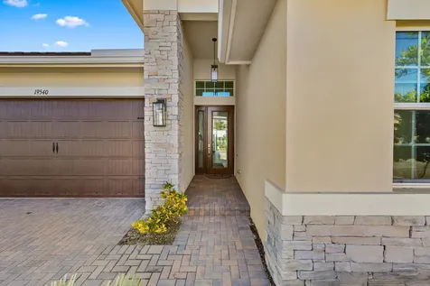 19540 Broad Shore Walk Loxahatchee FL 33470