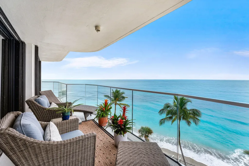 100 Beach Road Tequesta FL 33469