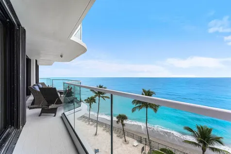 100 Beach Road Tequesta FL 33469