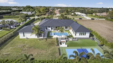 2940 Cessna Way Wellington FL 33414