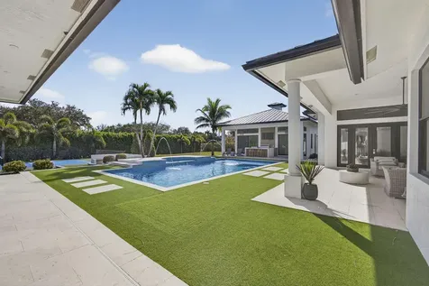 2940 Cessna Way Wellington FL 33414