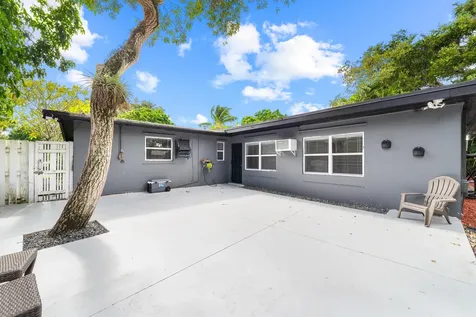 2869 Sw 13th Court Fort Lauderdale FL 33312