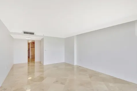 400 Beach Road Tequesta FL 33469