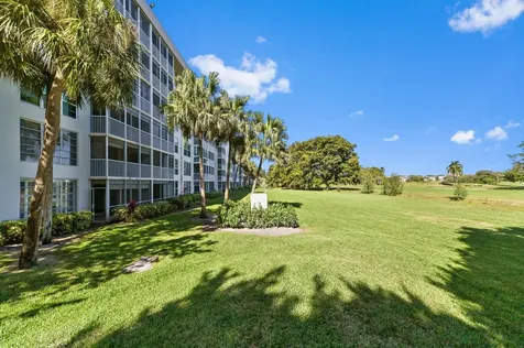 2851 S Palm Aire Drive Pompano Beach FL 33069