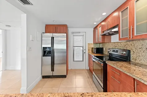 2851 S Palm Aire Drive Pompano Beach FL 33069