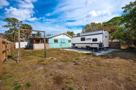 2658 SE Amherst Street Stuart FL 34997