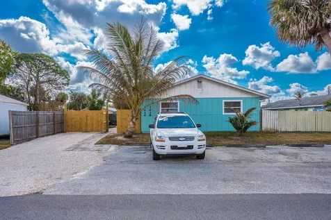 2658 SE Amherst Street Stuart FL 34997