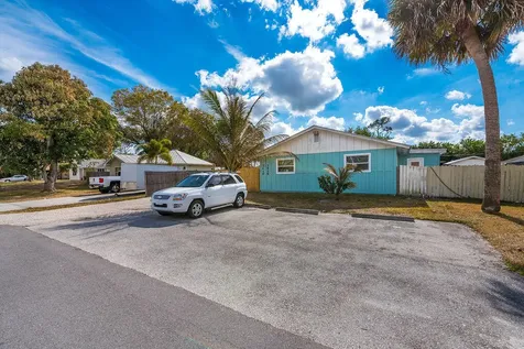 2658 SE Amherst Street Stuart FL 34997