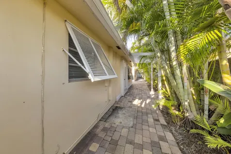 900 NE 4th Street Boca Raton FL 33432