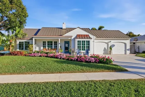 61 Pinehill Trail Tequesta FL 33469