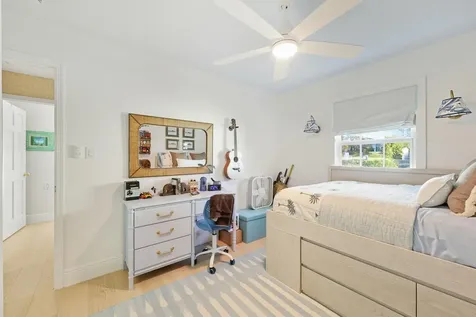 61 Pinehill Trail Tequesta FL 33469