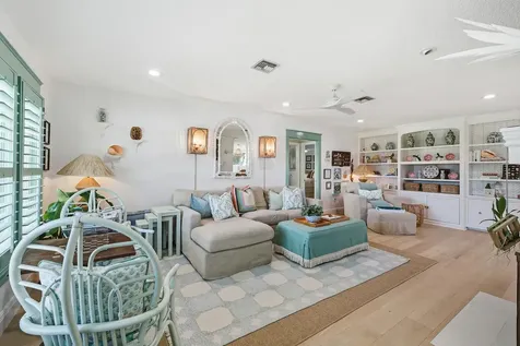 61 Pinehill Trail Tequesta FL 33469