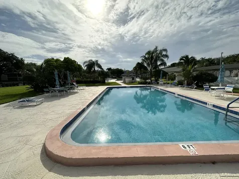 6 Garden Street Tequesta FL 33469