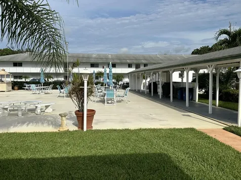 6 Garden Street Tequesta FL 33469